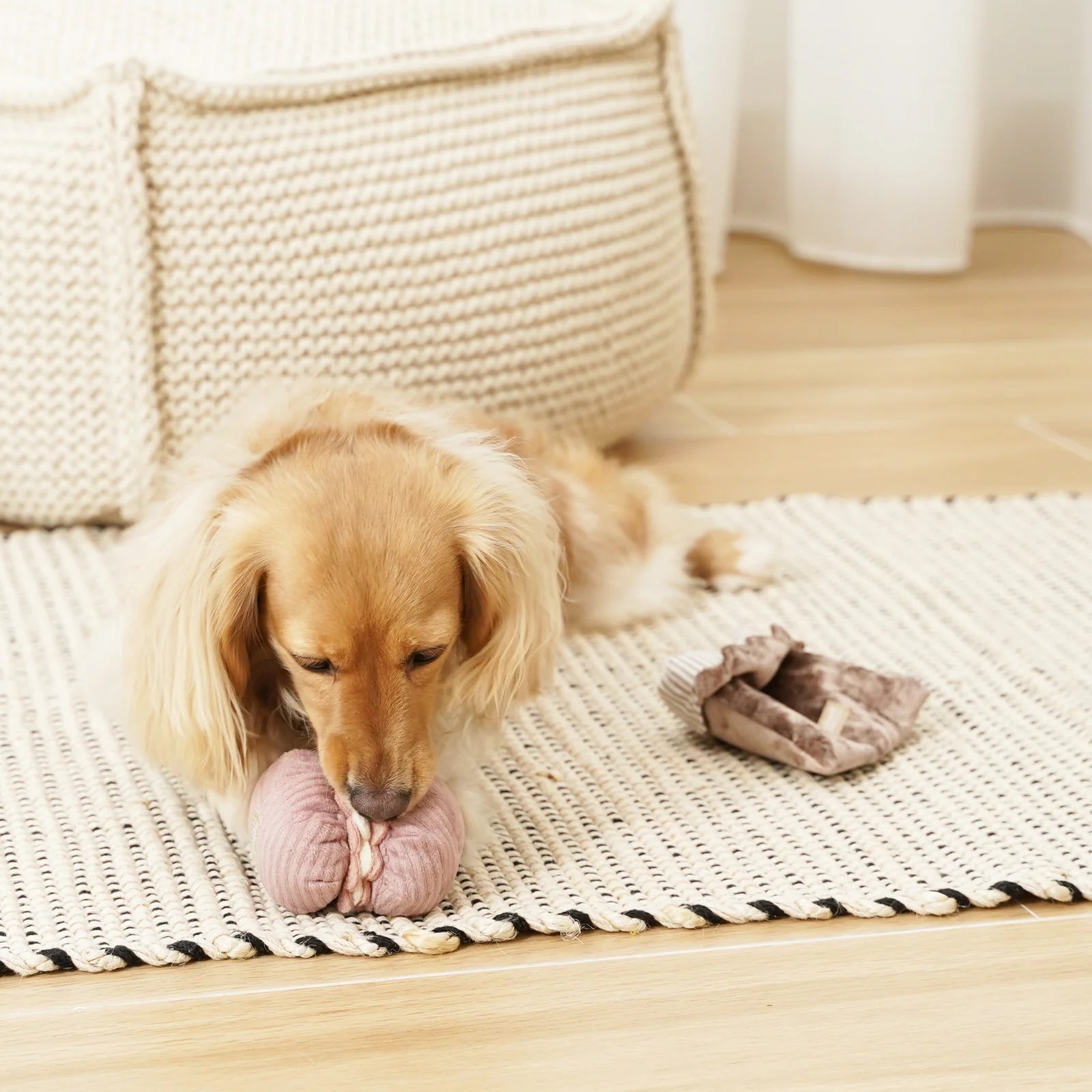 Пошукова іграшка PETITE TWO lambwolf collective