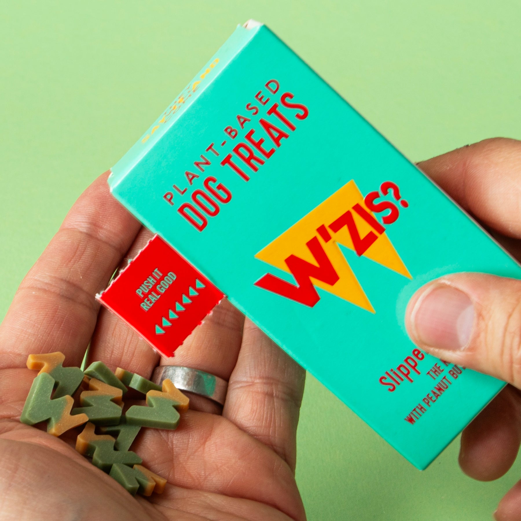 Веганські смаколики тапулі та печиво Slipper & Biscuit Grab&Go W'ZIS