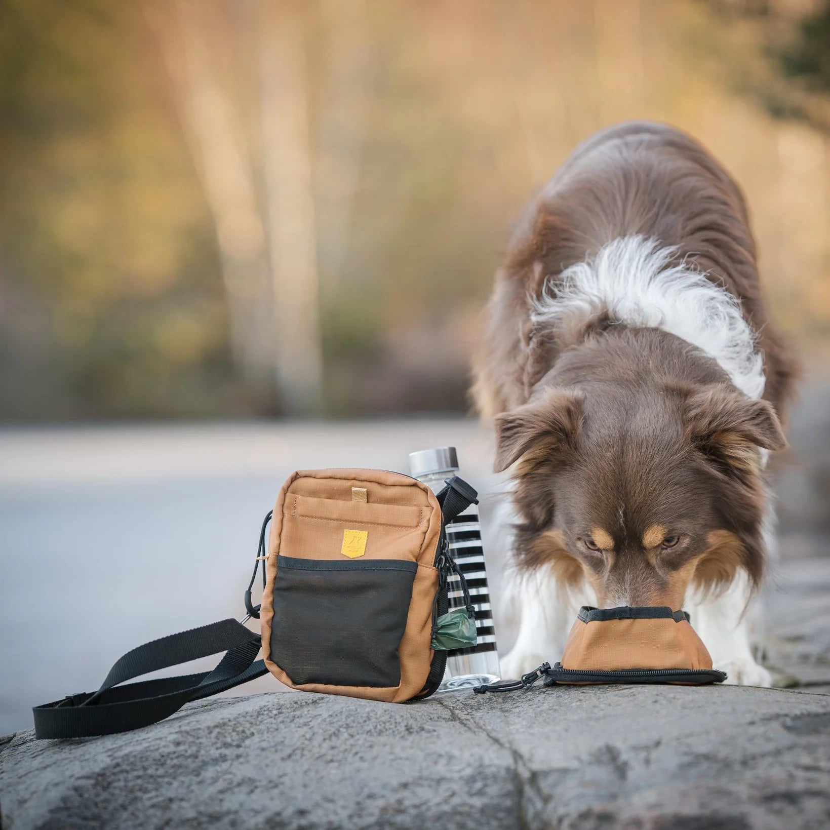 Сумка для прогулянок, пляшки та аксесуарів Hydration Shoulder Bag Wood Brown Mix Woolly Wolf