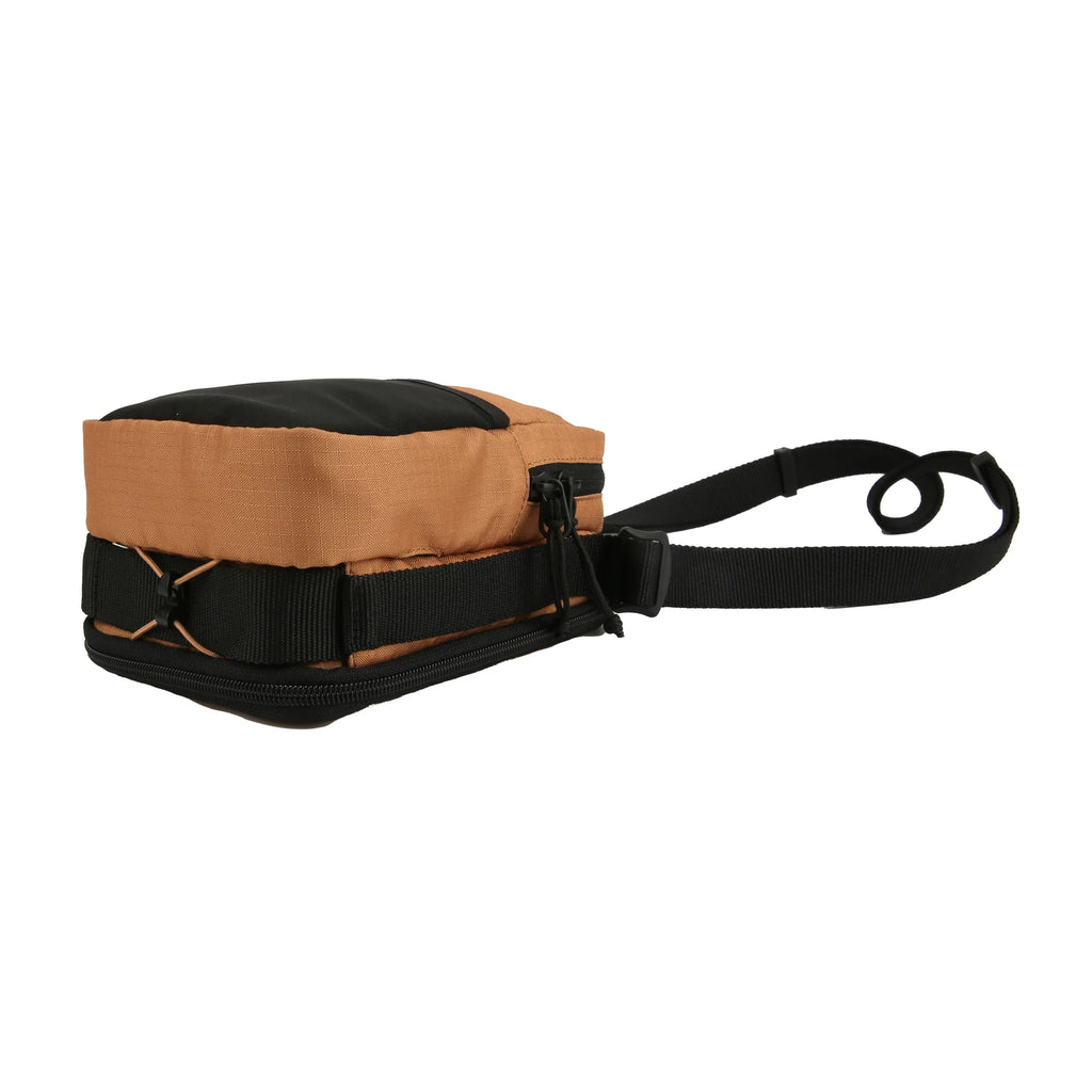 Сумка для прогулянок, пляшки та аксесуарів Hydration Shoulder Bag Wood Brown Mix Woolly Wolf