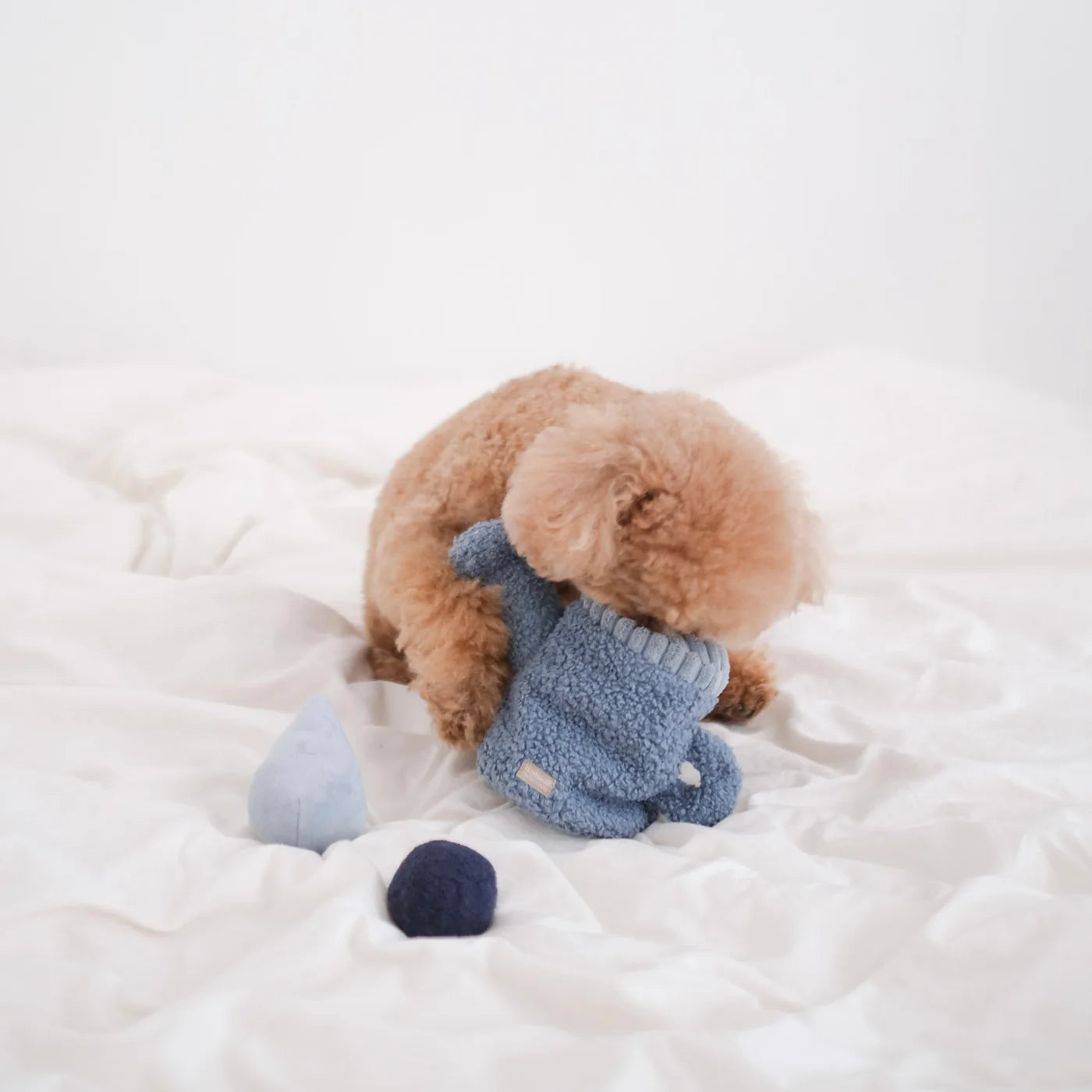 Пошукова іграшка WATERING CAN lambwolf collective