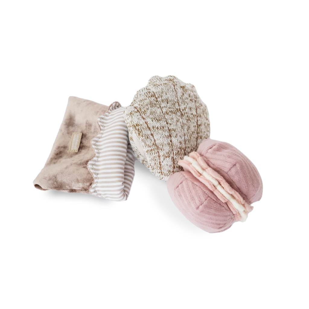 Пошукова іграшка PETITE TWO lambwolf collective