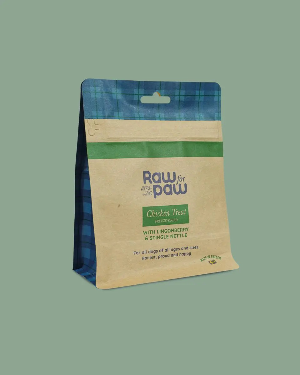 Сублімовані смаколики з курочки, брусниці та кропиви Freeze-Dried Raw for Paw 50 г