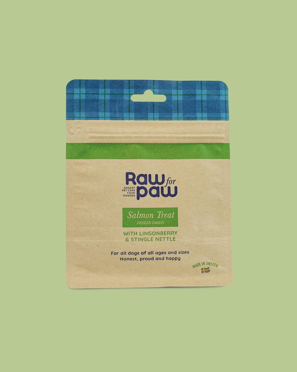 Сублімовані смаколики з лосося, брусниці та кропиви Freeze-Dried Raw for Paw 50 г