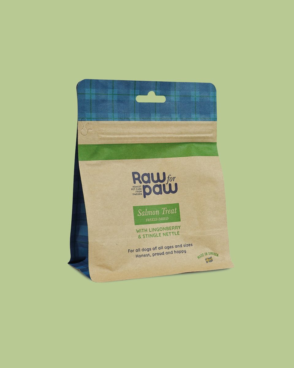 Сублімовані смаколики з лосося, брусниці та кропиви Freeze-Dried Raw for Paw 50 г