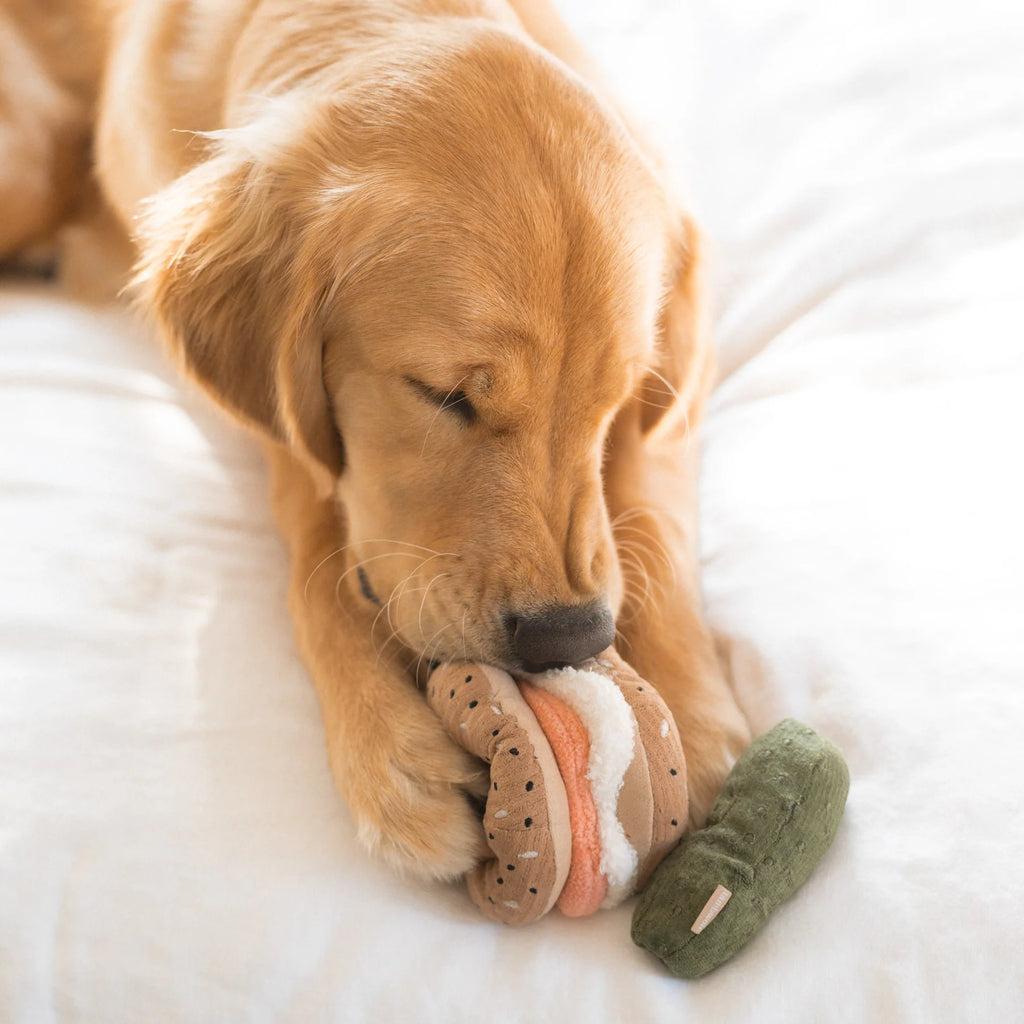 Пошукова іграшка BAGEL + PICKLE lambwolf collective