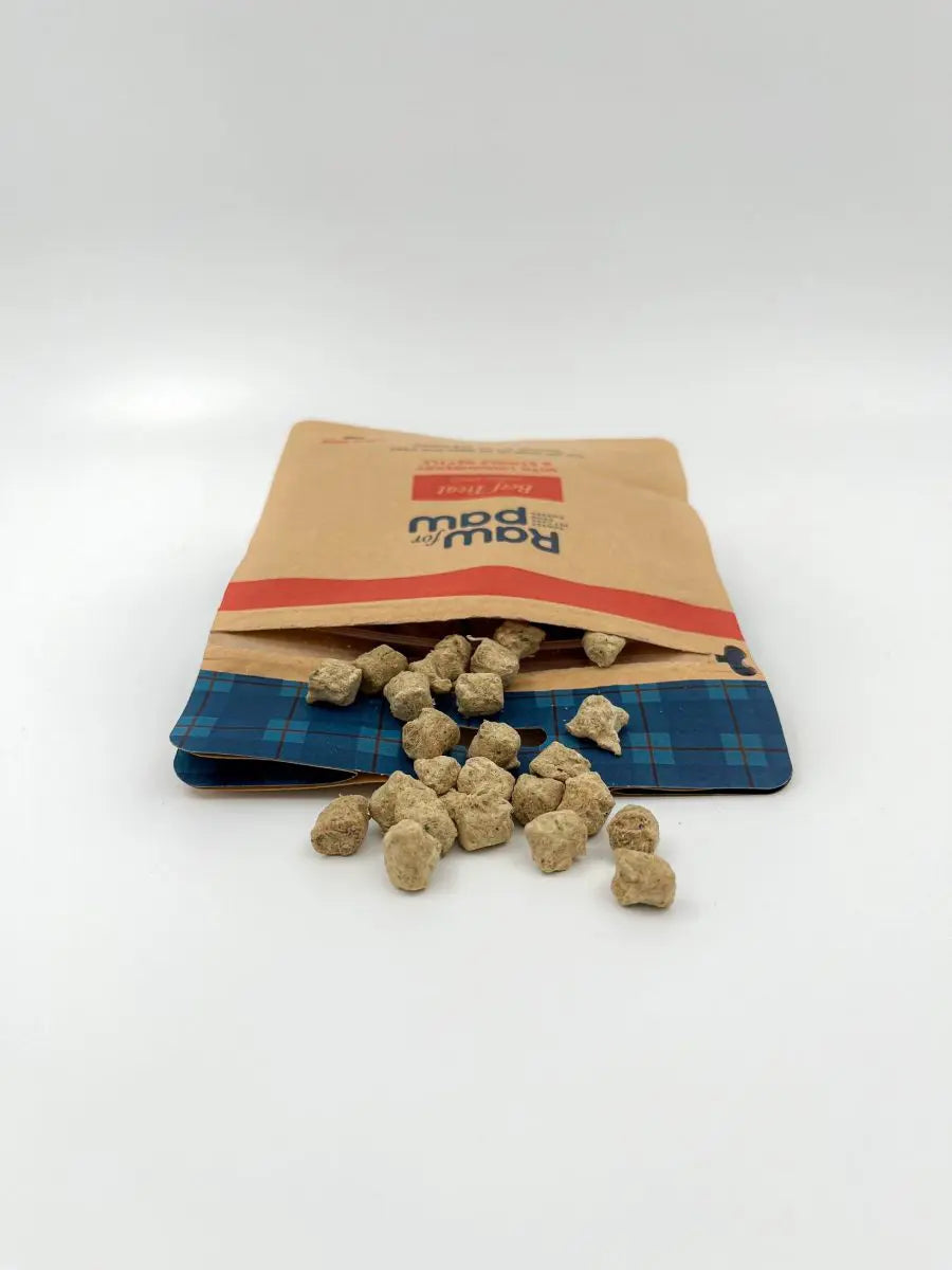Сублімовані смаколики з яловичини, брусниці та кропиви Freeze-Dried Raw for Paw 50 г