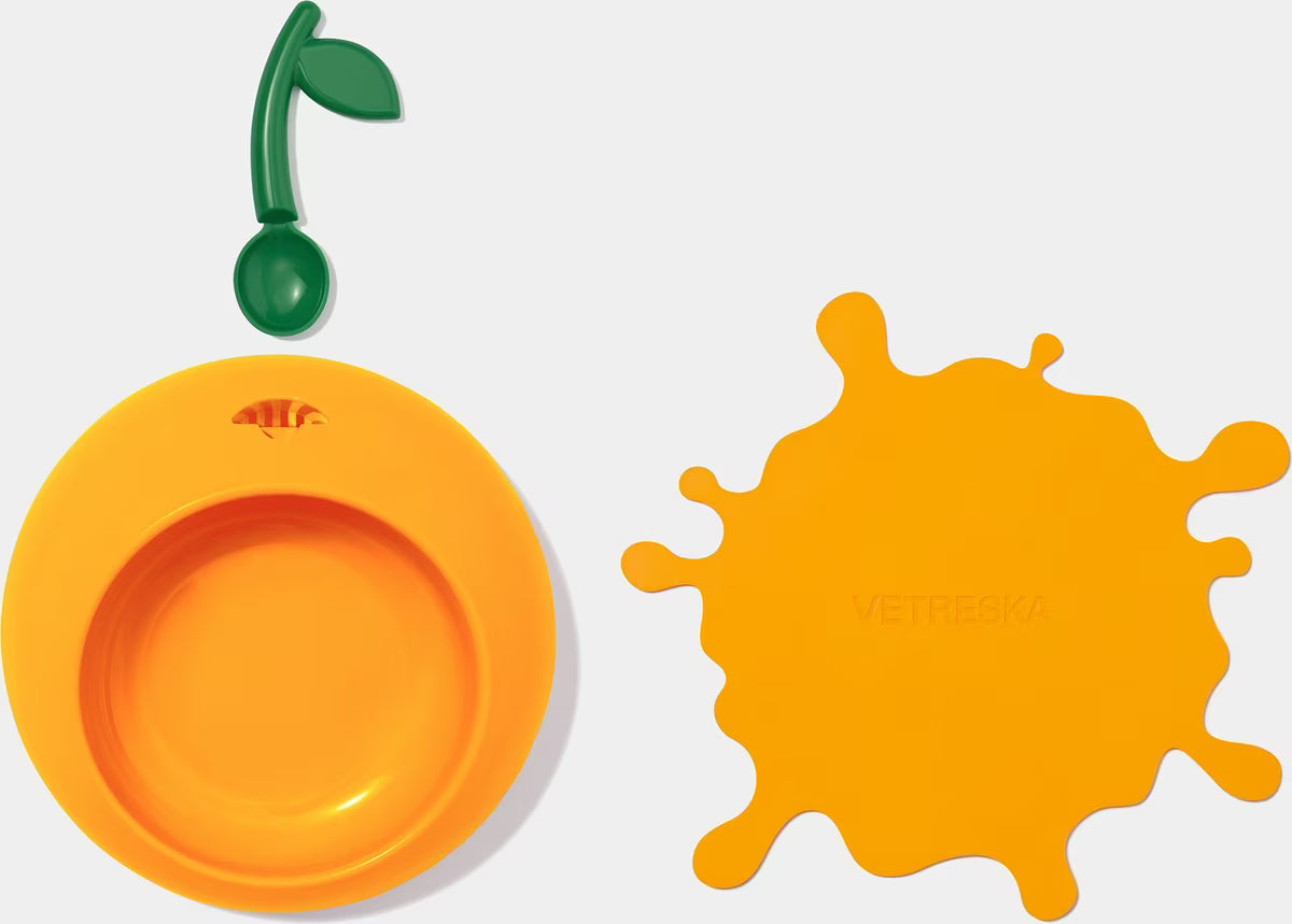 Набір пластикова мисочка з ложкою і килимком Juicy Tangerine Vetreska 21,5*21,5*4 см