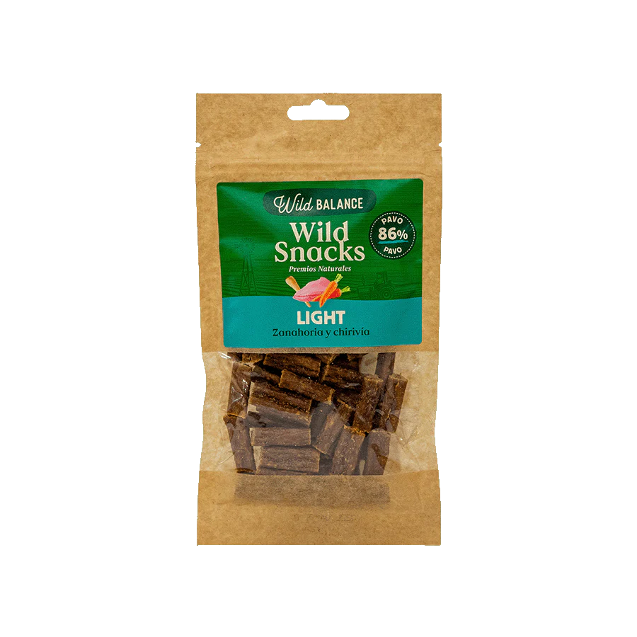 Ласощі для собак м’ясні шматочки індичка з морквою та пастернаком  для контролю ваги Wild Snacks Light WildBalance 75 г