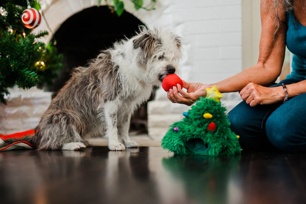 Іграшка Doglas Fur Merry Woofmas